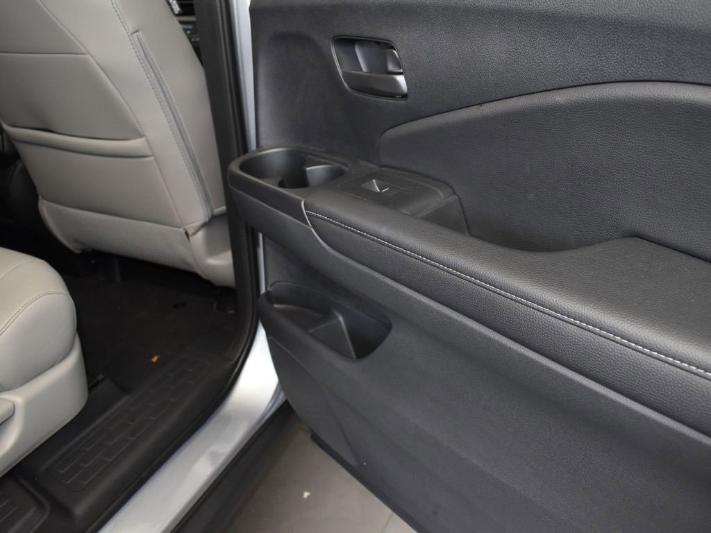 Used 2025 Honda Passport EX-L image 21