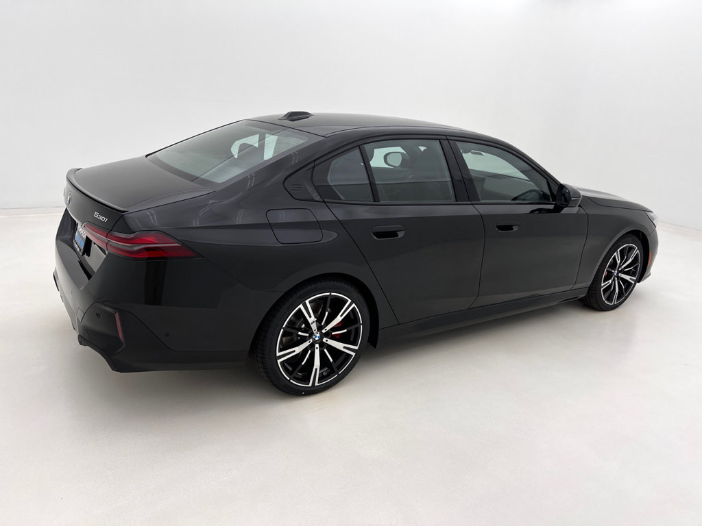 New 2027 BMW 530i xDrive w/ M Sport Package AWD/4WD image 4