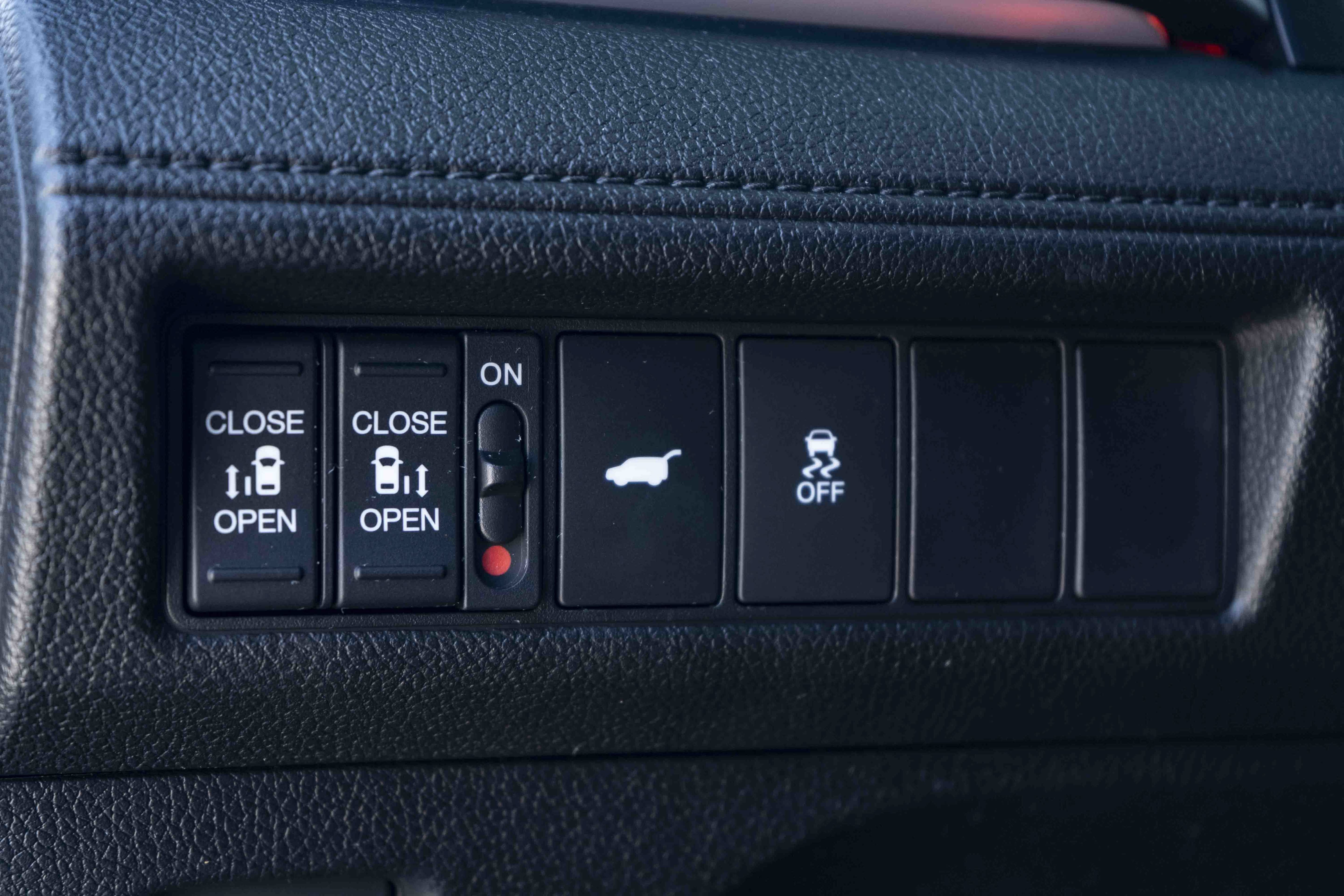 Certified 2026 Honda Odyssey Sport-L image 38