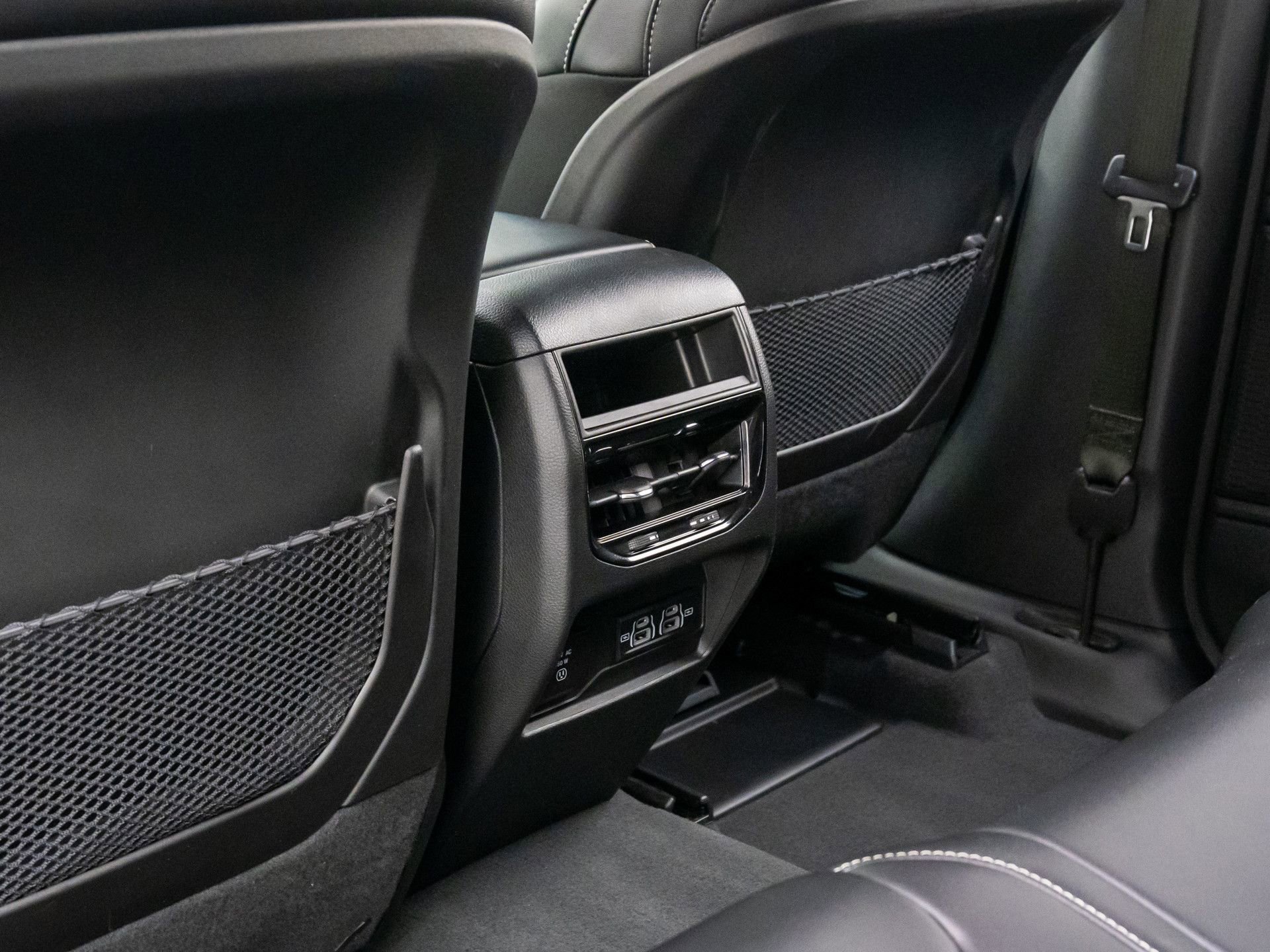 Used 2024 Jeep Grand Cherokee Altitude image 17