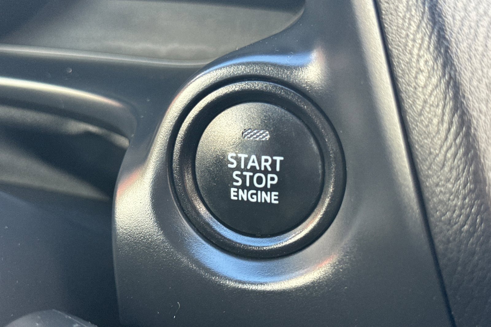 Used 2017 MAZDA MAZDA3 Touring image 23