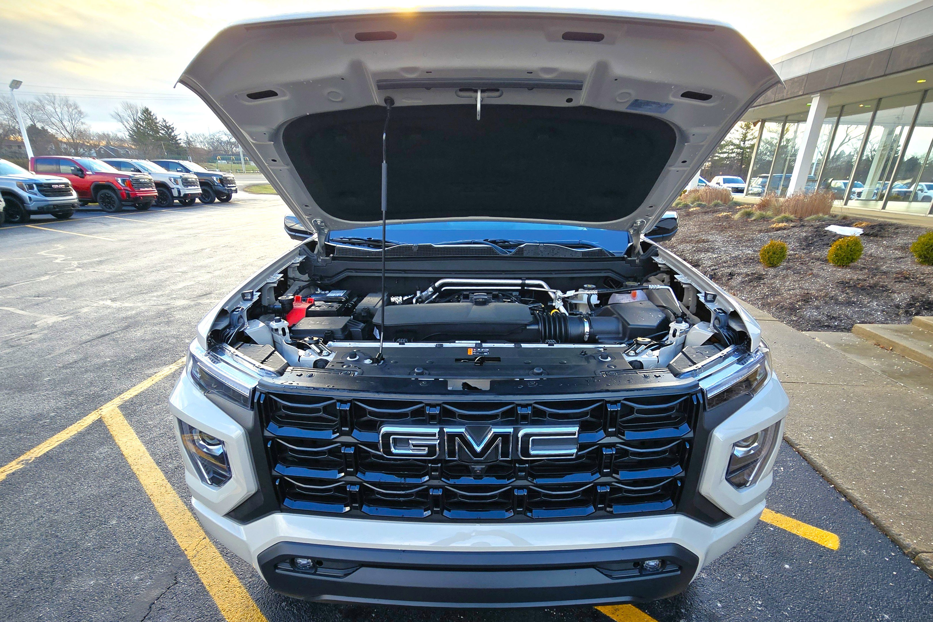 New 2026 GMC Canyon Elevation w/ Convenience Package image 3