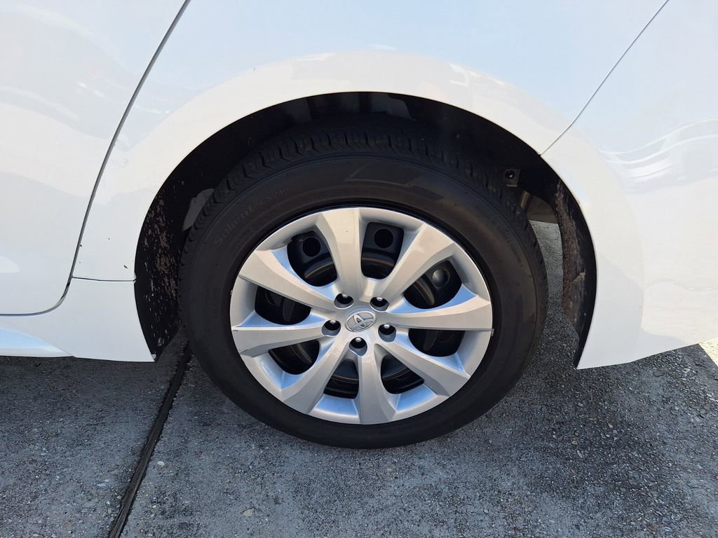 Used 2023 Toyota Corolla LE image 22