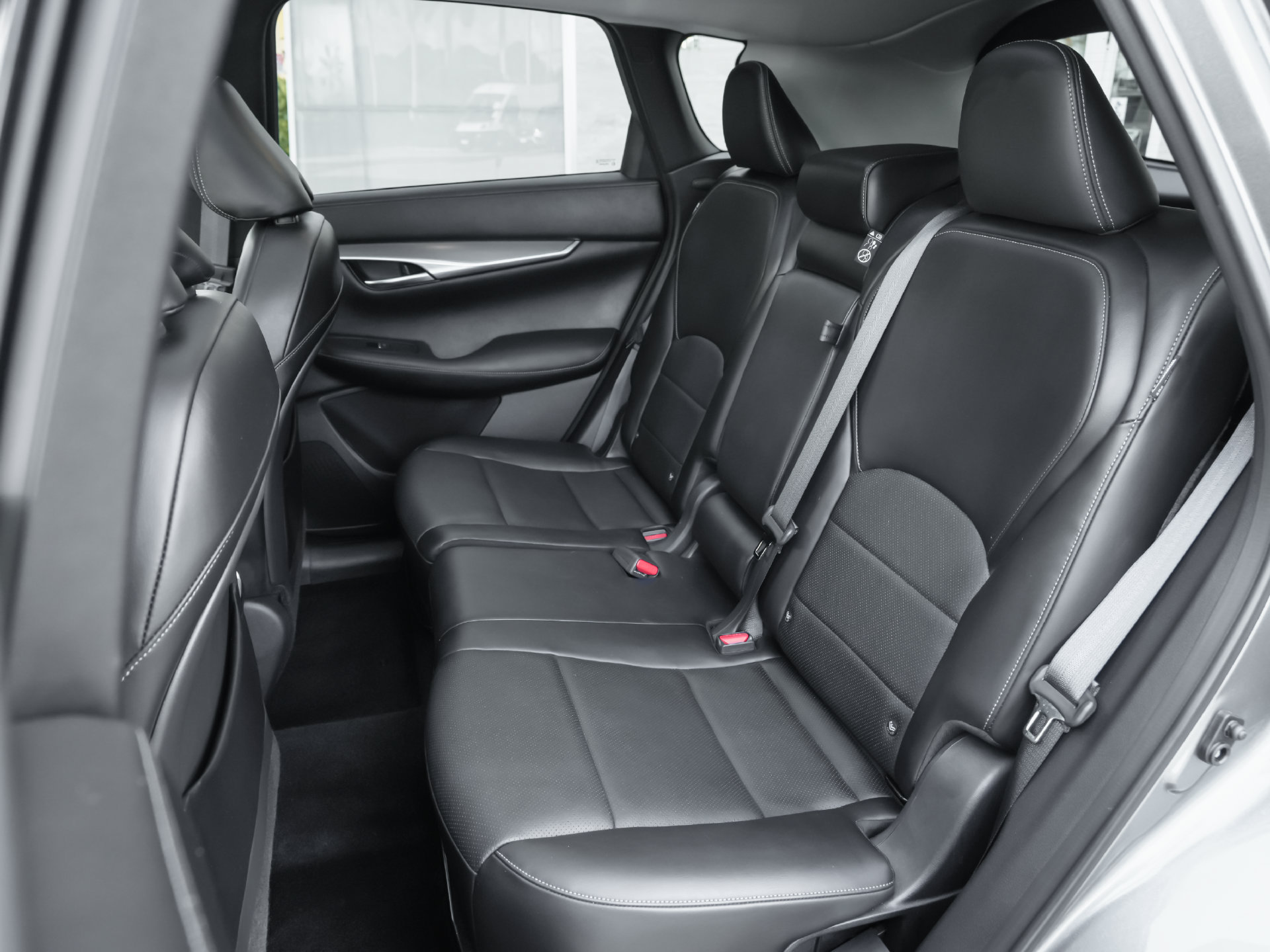 Certified 2023 INFINITI QX50 Luxe FWD image 7