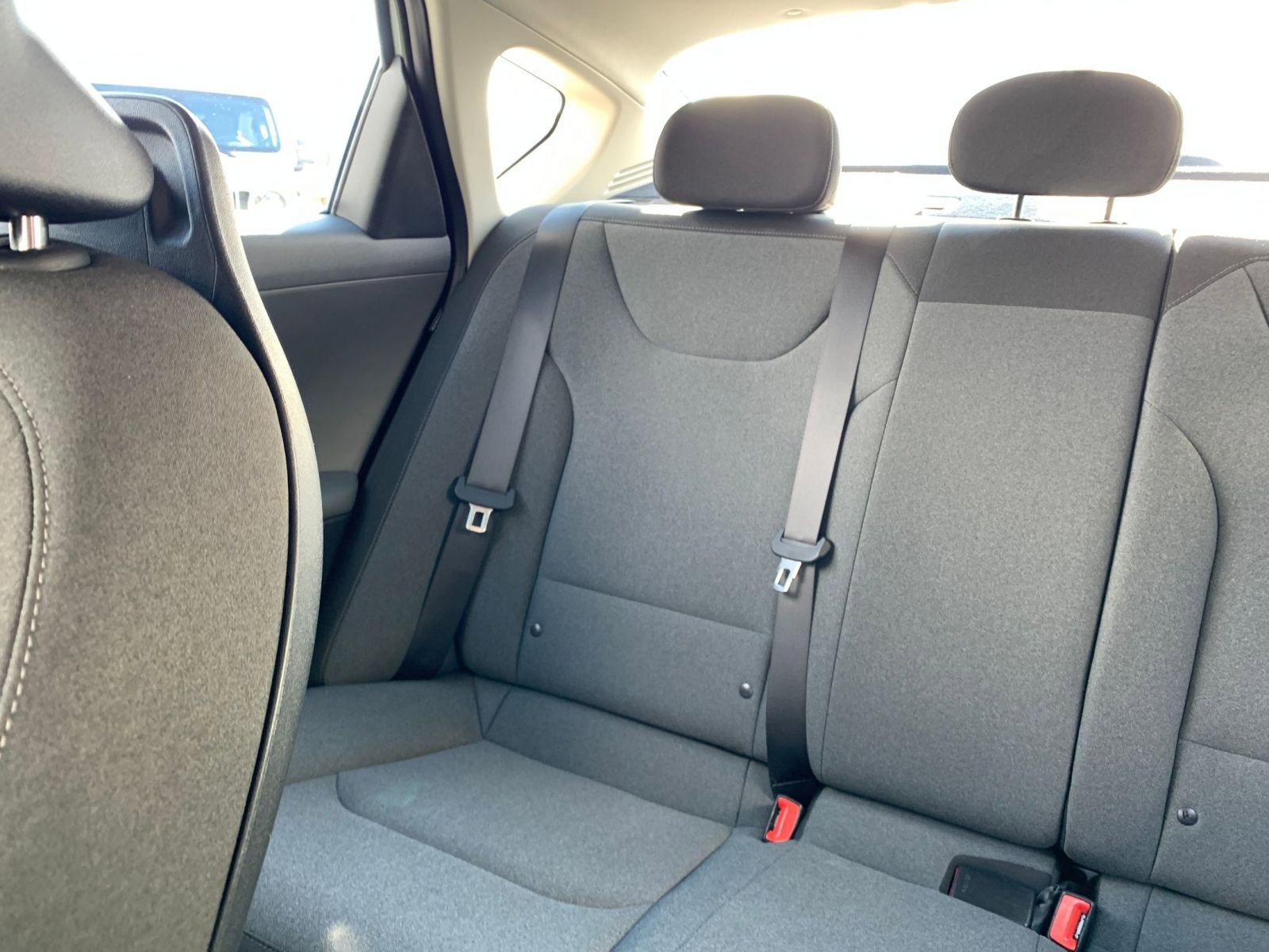 Used 2025 Kia K4 LXS image 39