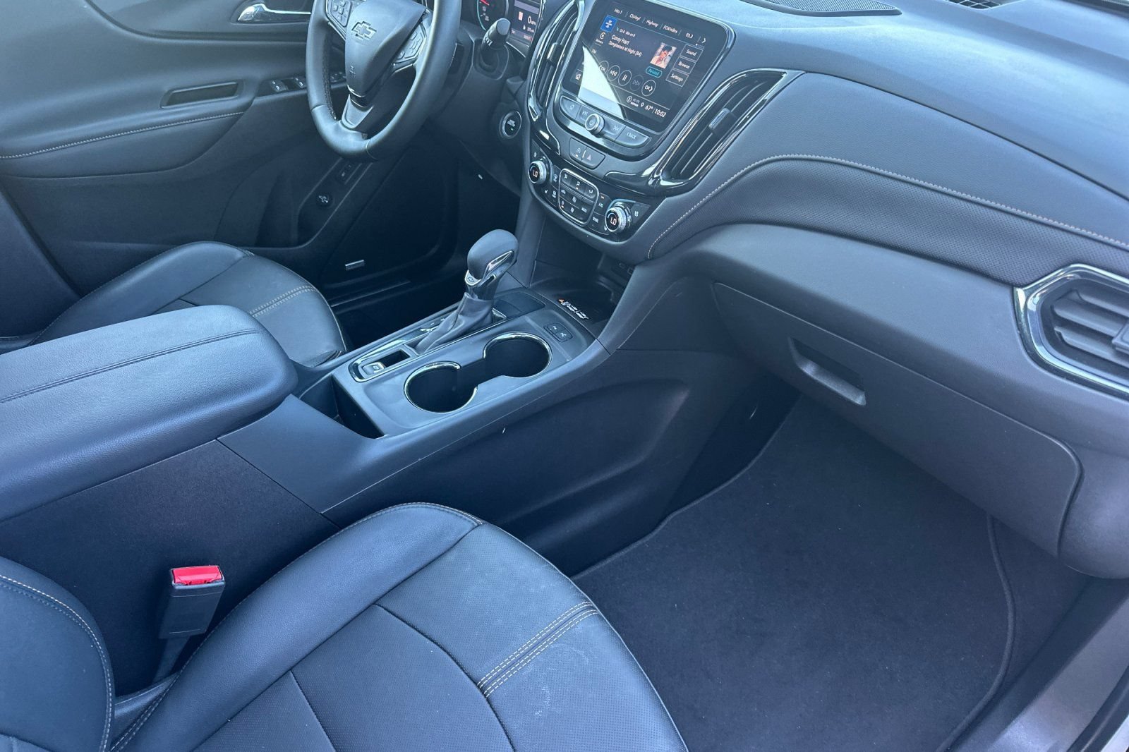 Used 2023 Chevrolet Equinox Premier FWD image 19