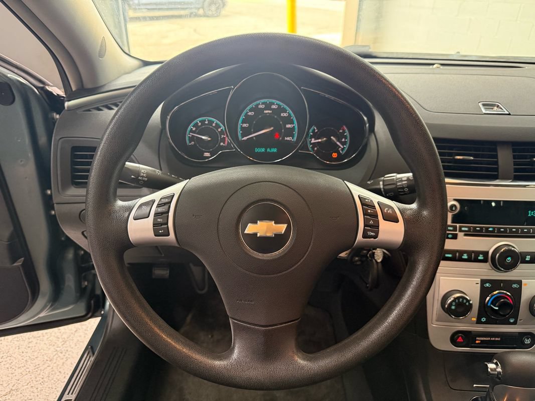 Used 2009 Chevrolet Malibu LT w/ Power Convenience Package FWD image 23