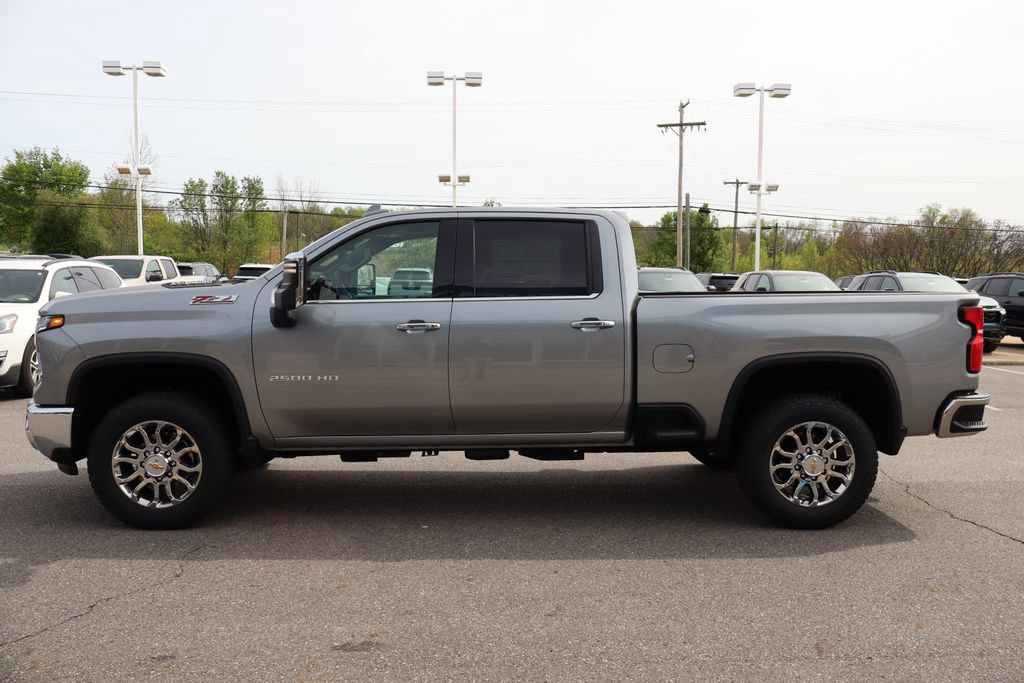 New 2026 Chevrolet Silverado 2500 LTZ w/ LTZ Convenience Package AWD/4WD image 32