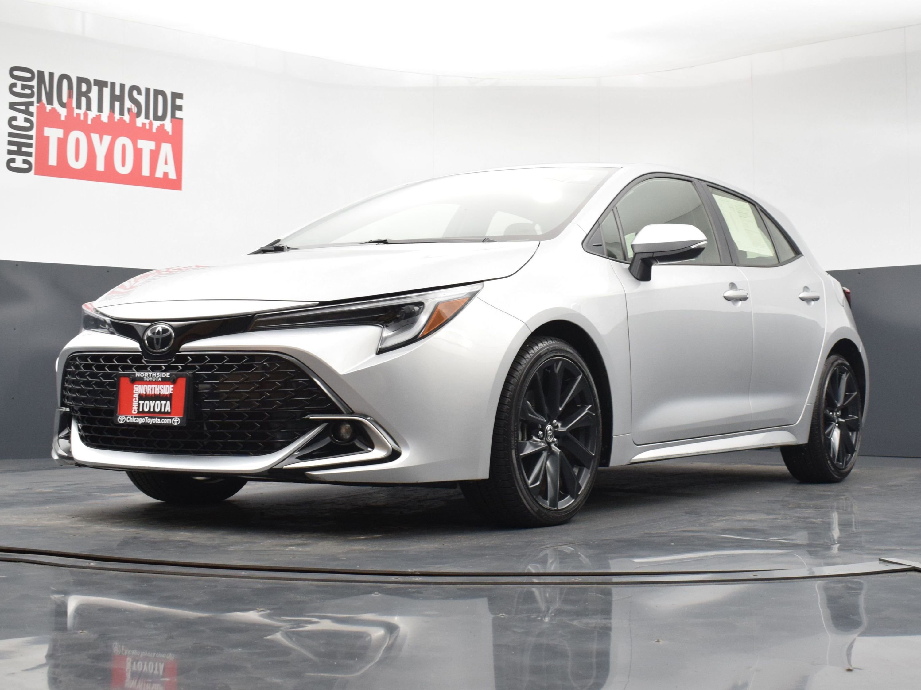 Used 2024 Toyota Corolla XSE FWD image 31