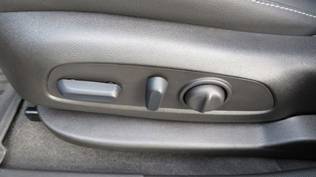 Used 2024 Chevrolet Blazer LT w/ Midnight/Sport Edition image 17