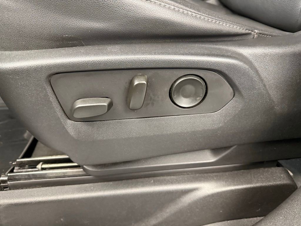 Used 2023 Chevrolet Tahoe Z71 image 40