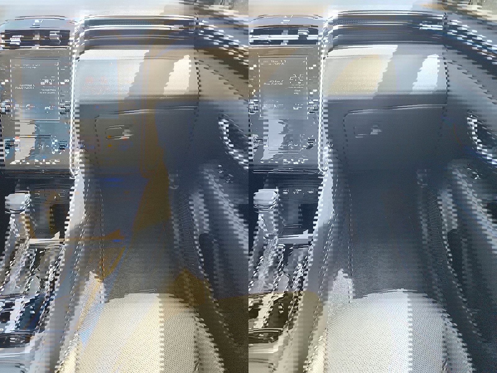 Used 2023 Hyundai Tucson SEL w/ Convenience Package AWD/4WD image 11