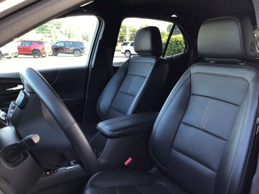 Used 2023 Chevrolet Equinox Premier w/ Redline Edition FWD image 25