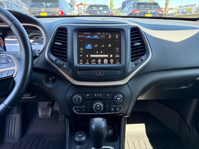 Used 2016 Jeep Cherokee Limited AWD/4WD image 20