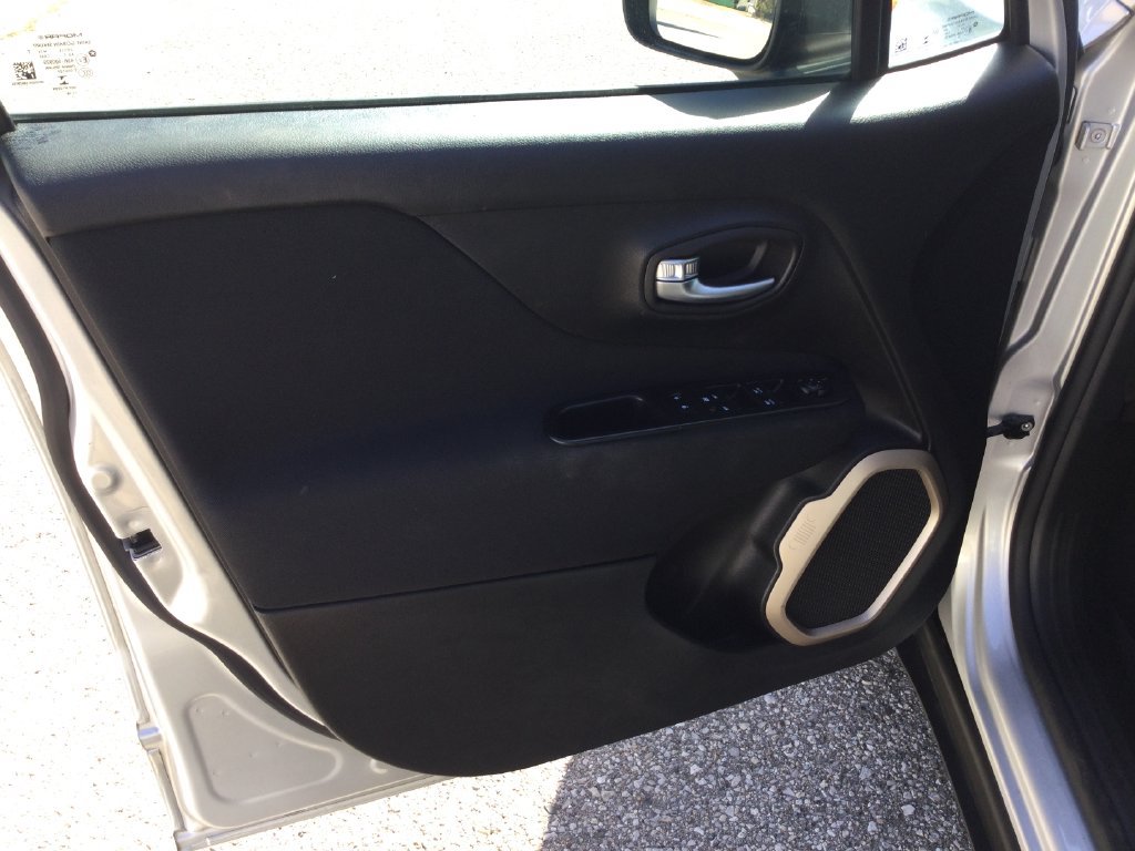 Used 2016 Jeep Renegade Sport w/ Power & Air Group AWD/4WD image 11