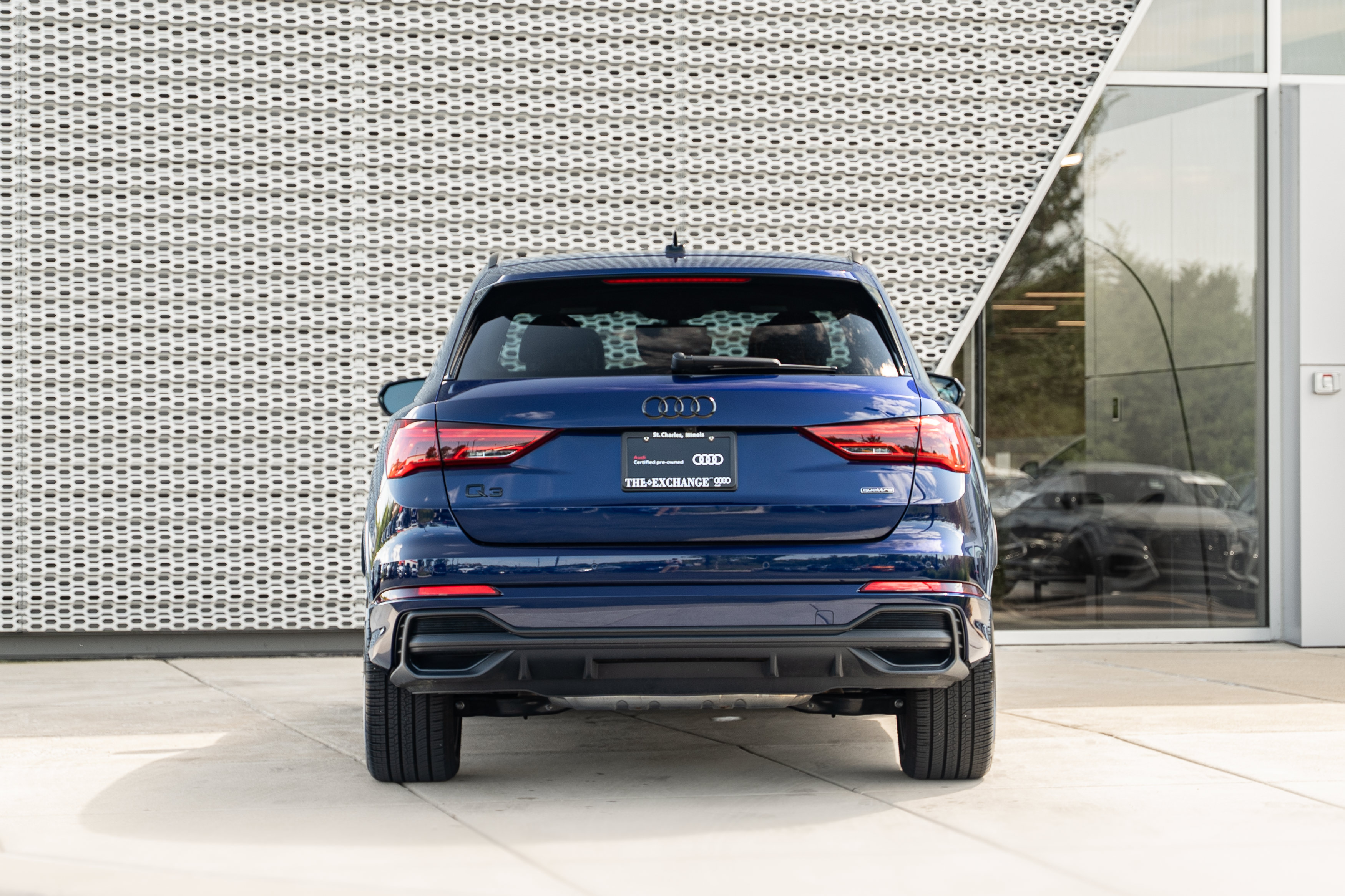Certified 2025 Audi Q3 2.0T Premium w/ Convenience Package AWD/4WD image 23