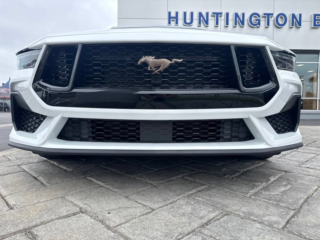Used 2025 Ford Mustang GT Premium RWD image 24