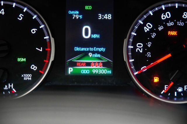 Used 2022 Toyota RAV4 XLE image 33