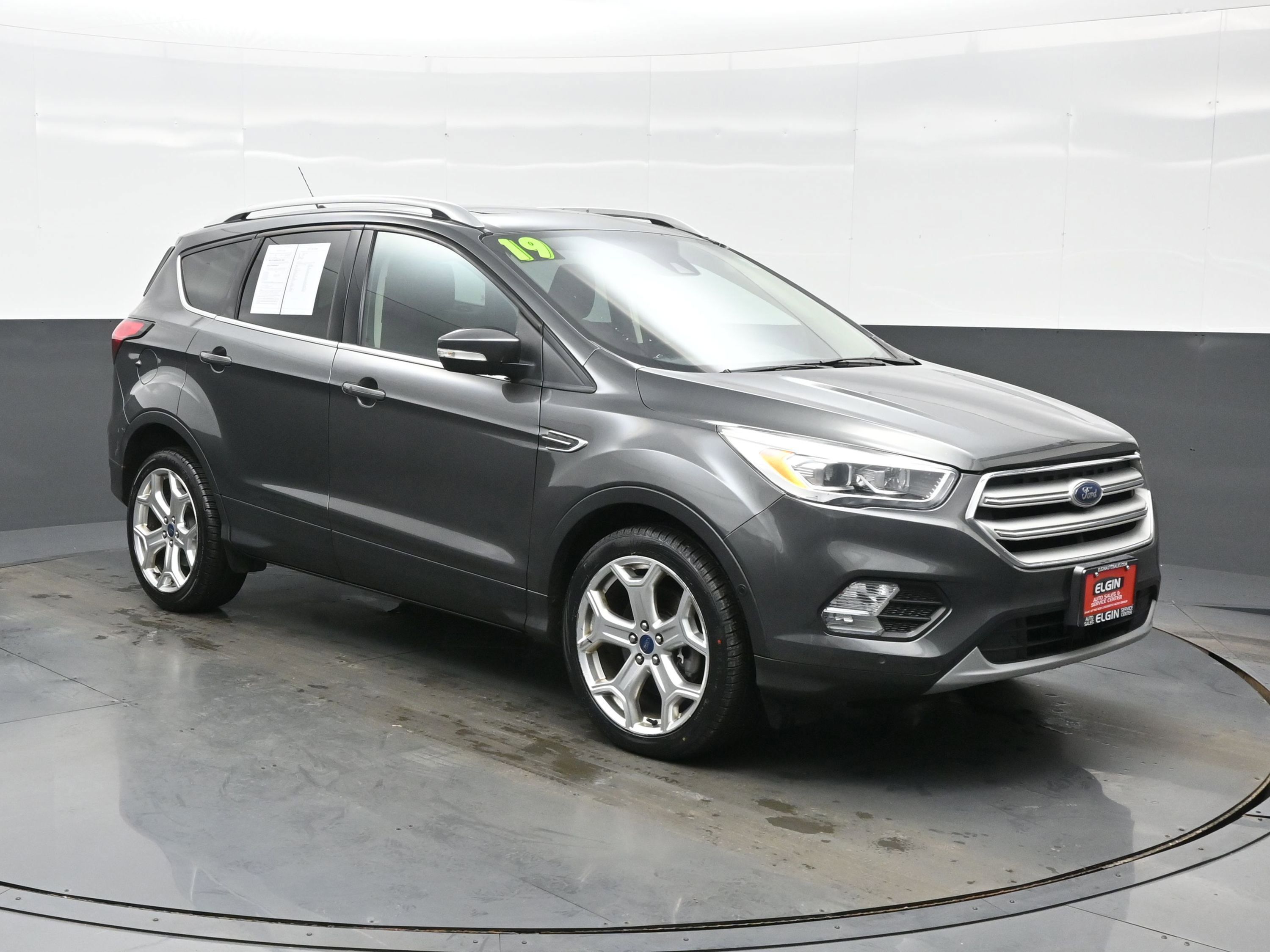 Used 2019 Ford Escape Titanium image 8