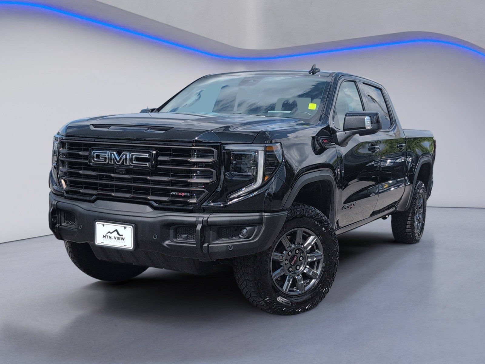 Used 2026 GMC Sierra 1500 AT4X w/ LPO, Black Badging Package AWD/4WD video 2