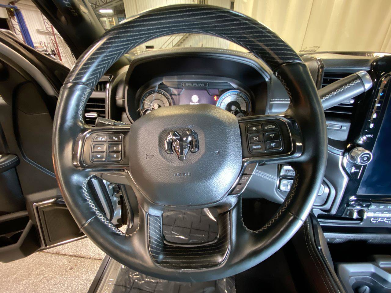 Certified 2022 RAM 3500 Limited image 16