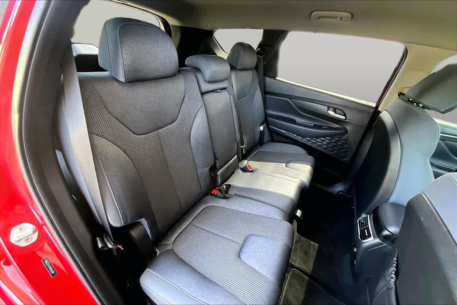 Used 2021 Hyundai Santa Fe SEL FWD image 38