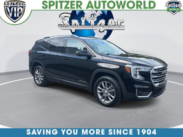 Used 2022 GMC Terrain SLT w/ Tech Package AWD/4WD image 3