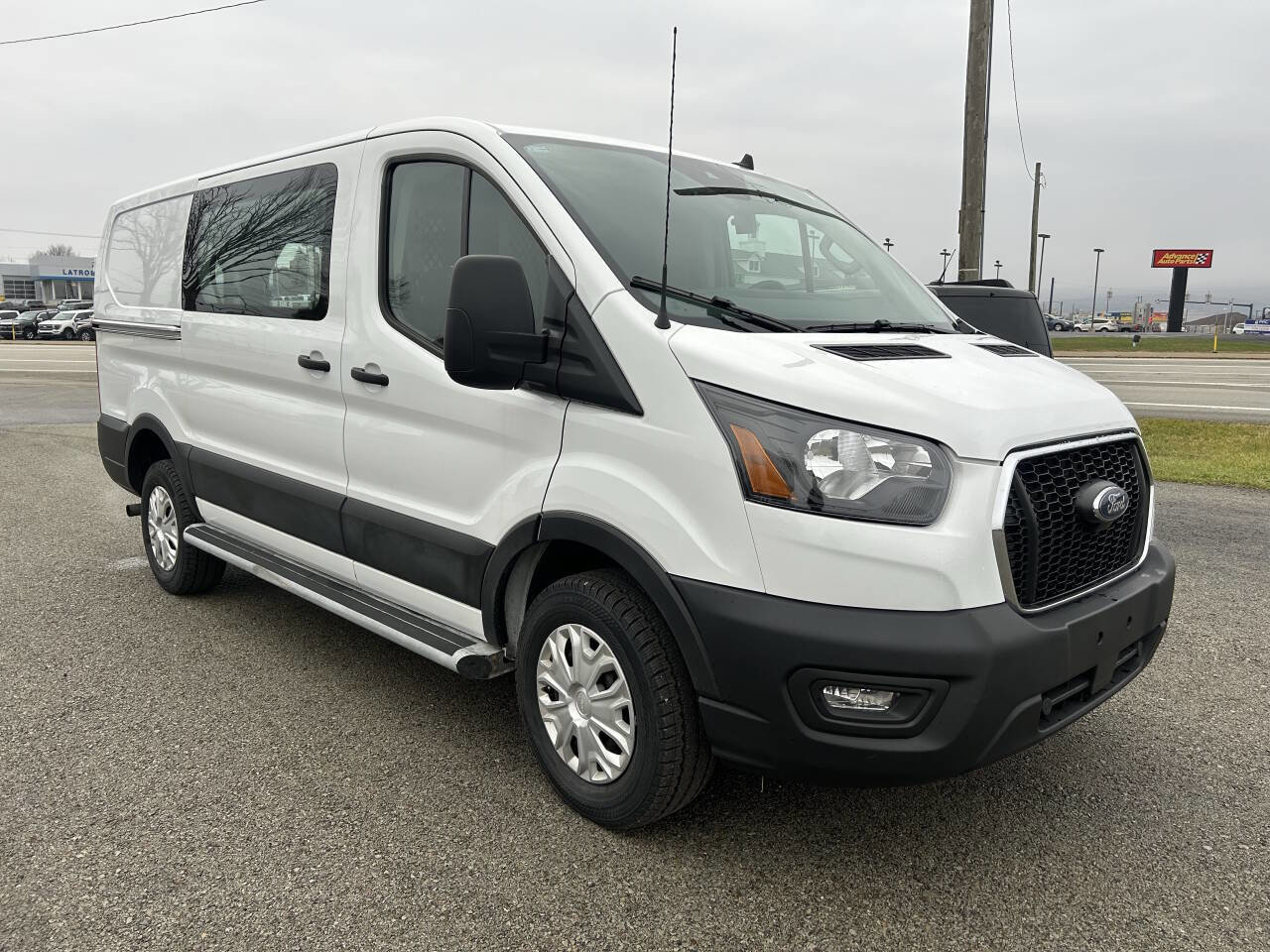 Used 2024 Ford Transit 250 Low Roof w/ Exterior Upgrade Package image 3