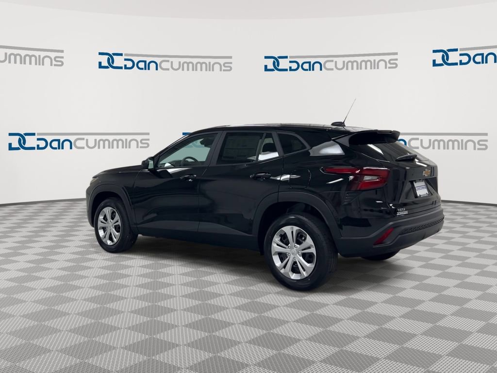 New 2026 Chevrolet Trax LS FWD image 6