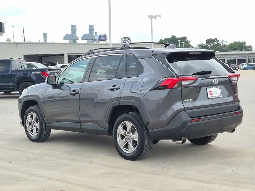 Certified 2023 Toyota RAV4 XLE w/ Convenience Package FWD image 4