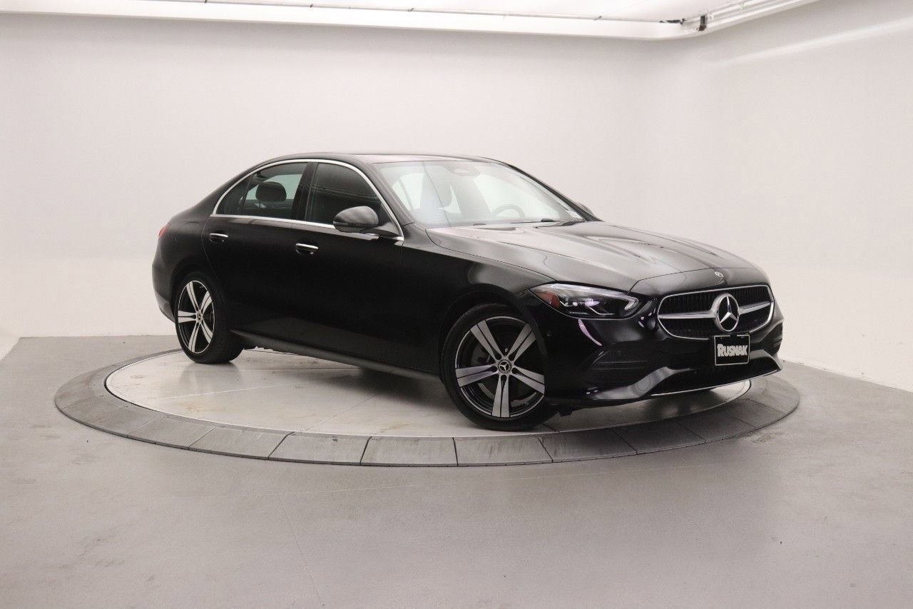 Used 2025 Mercedes-Benz C 300 4MATIC Sedan image 35