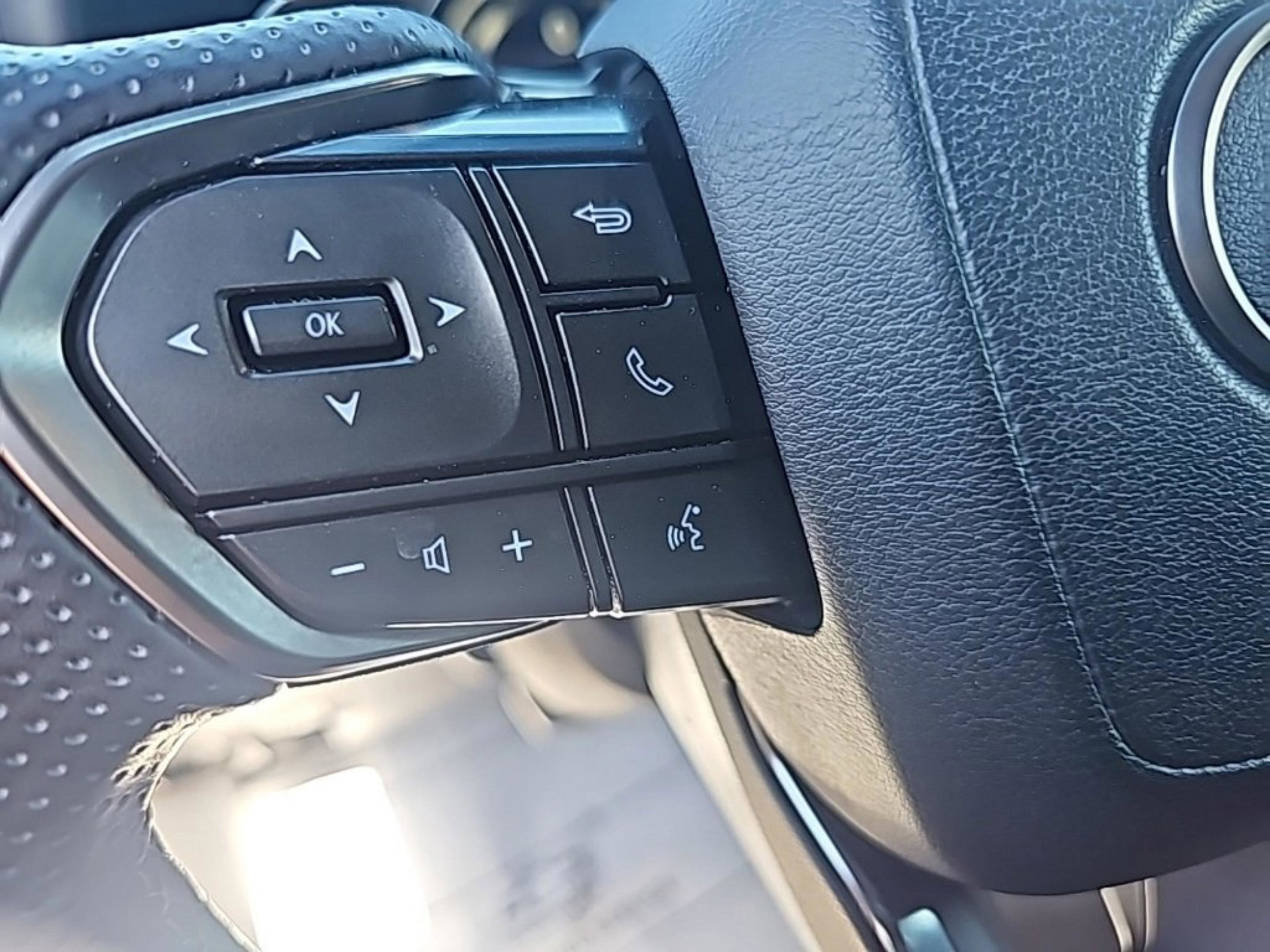 Used 2023 Lexus LX 600 F Sport AWD/4WD image 20