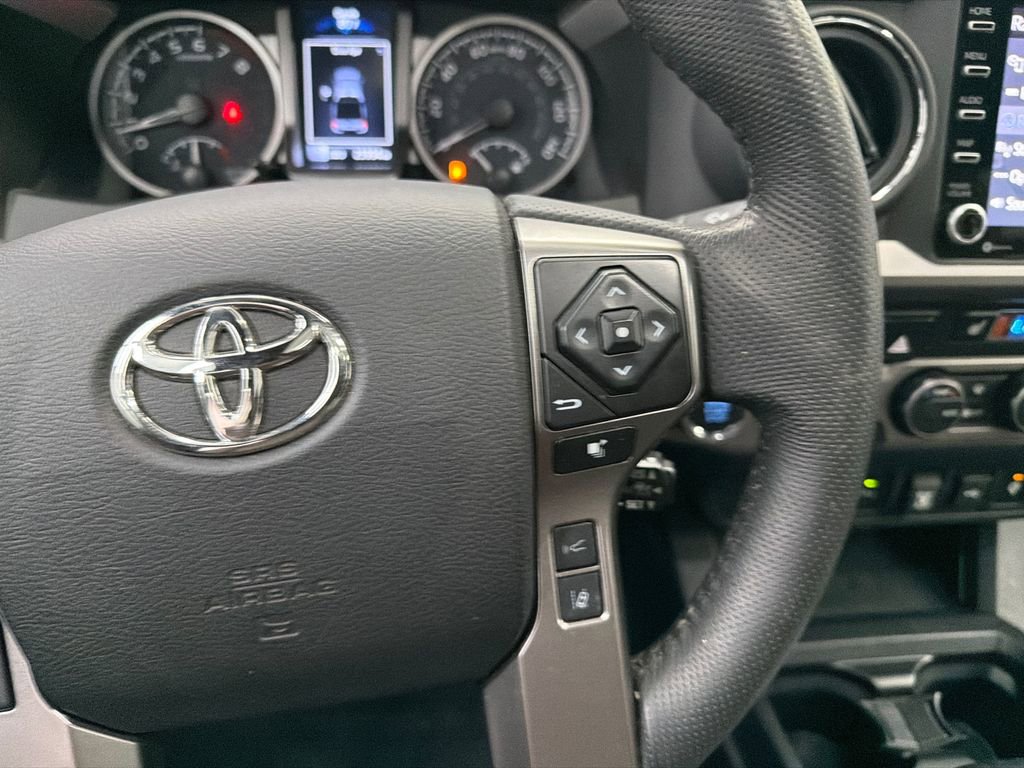 Used 2022 Toyota Tacoma Limited AWD/4WD image 27