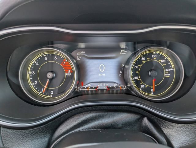 Used 2022 Jeep Cherokee Limited image 14