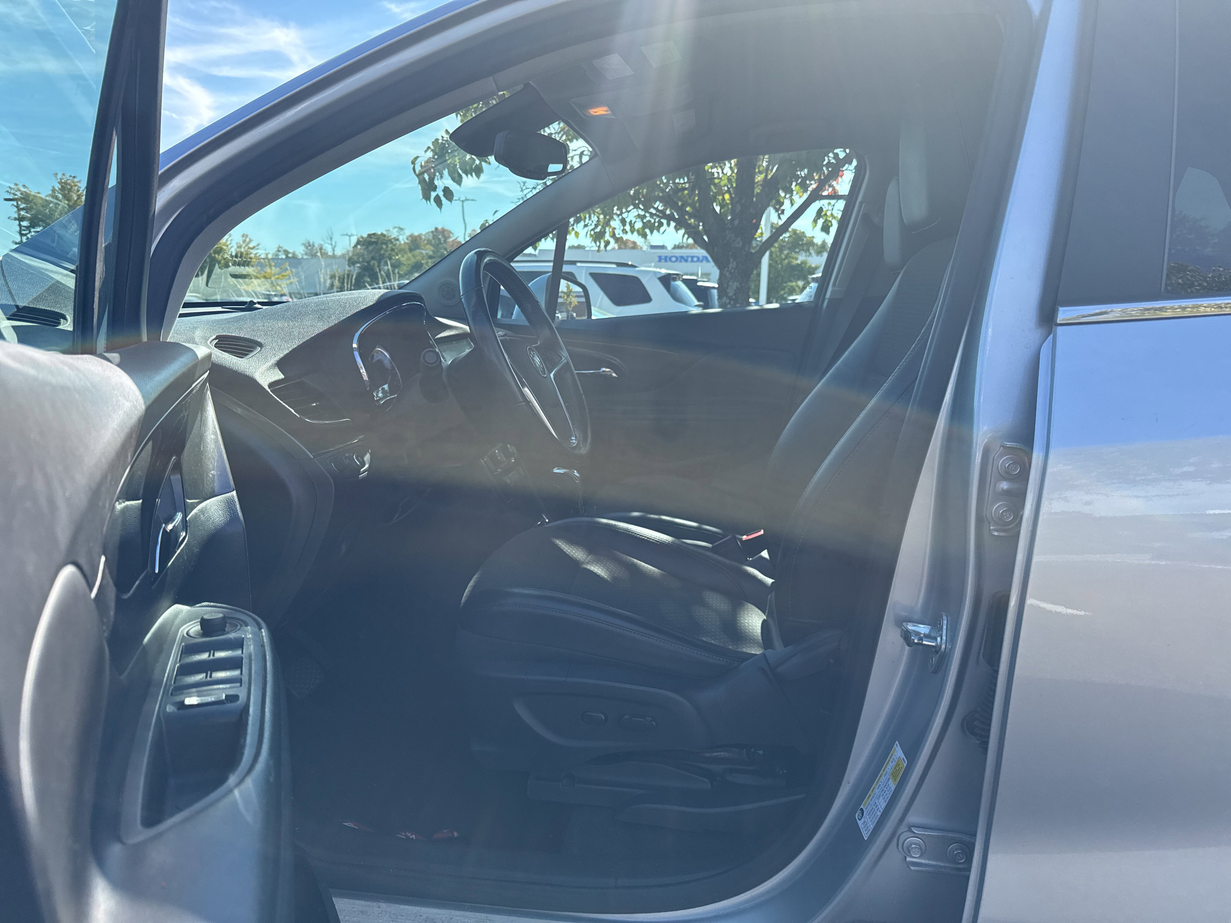 Used 2017 Buick Encore Preferred FWD image 6