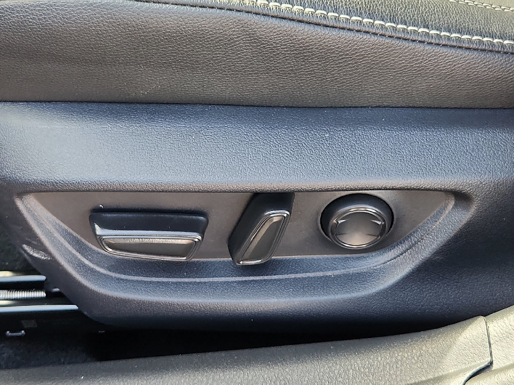 Certified 2026 Toyota Camry SE FWD image 27