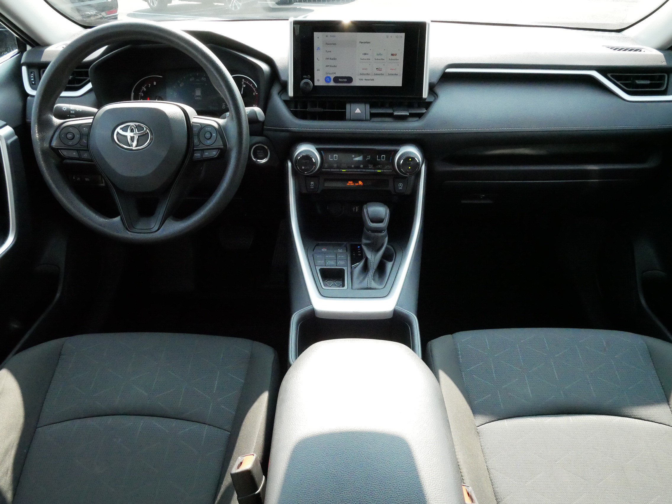 Certified 2025 Toyota RAV4 XLE AWD/4WD image 10