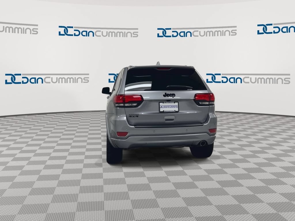 Used 2020 Jeep Grand Cherokee Altitude AWD/4WD image 7