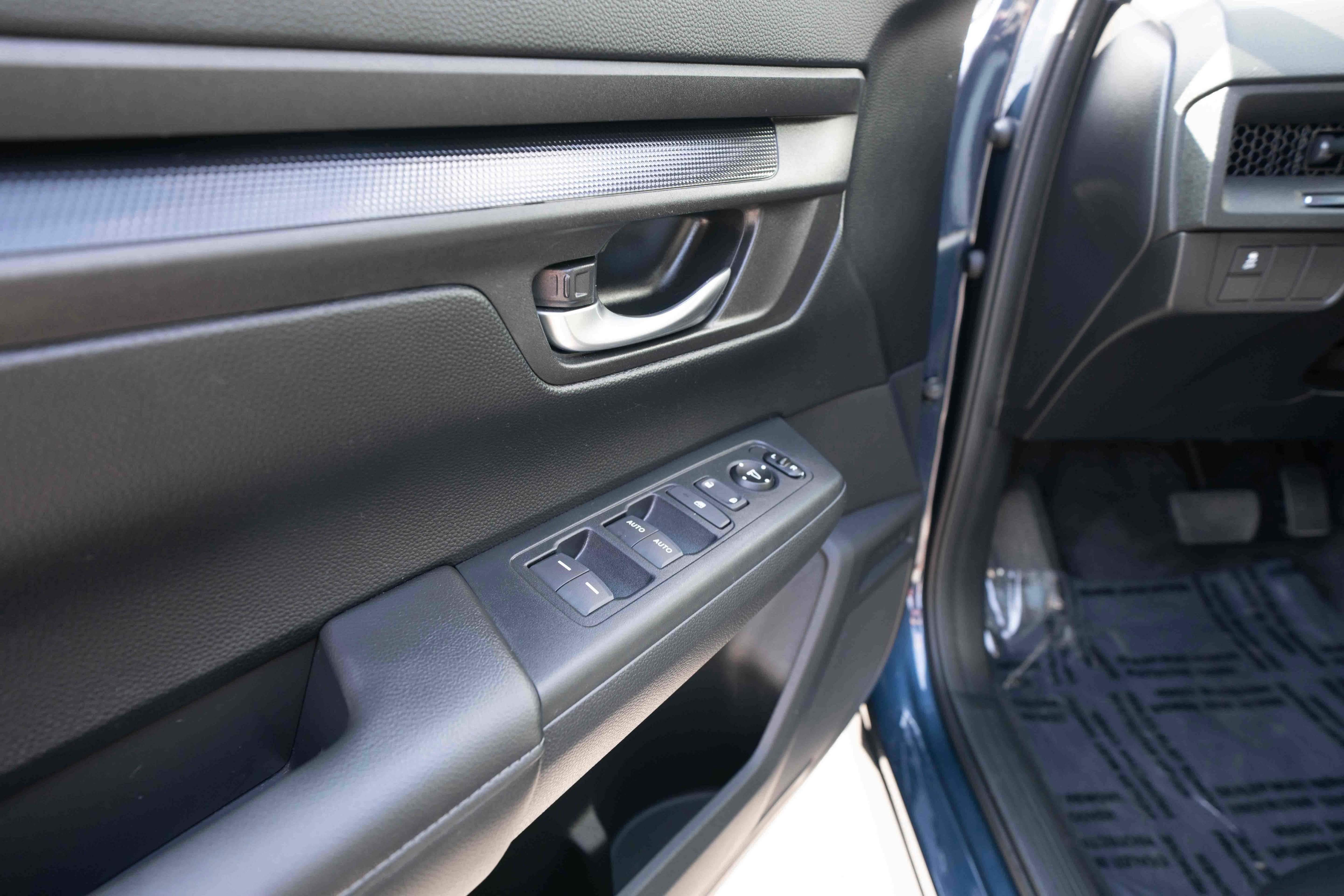 Used 2024 Honda CR-V EX image 7