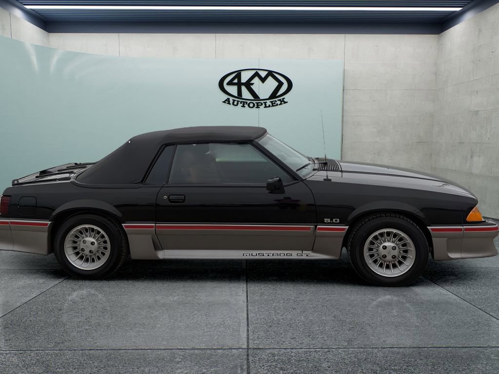 Used 1988 Ford Mustang GT RWD image 2