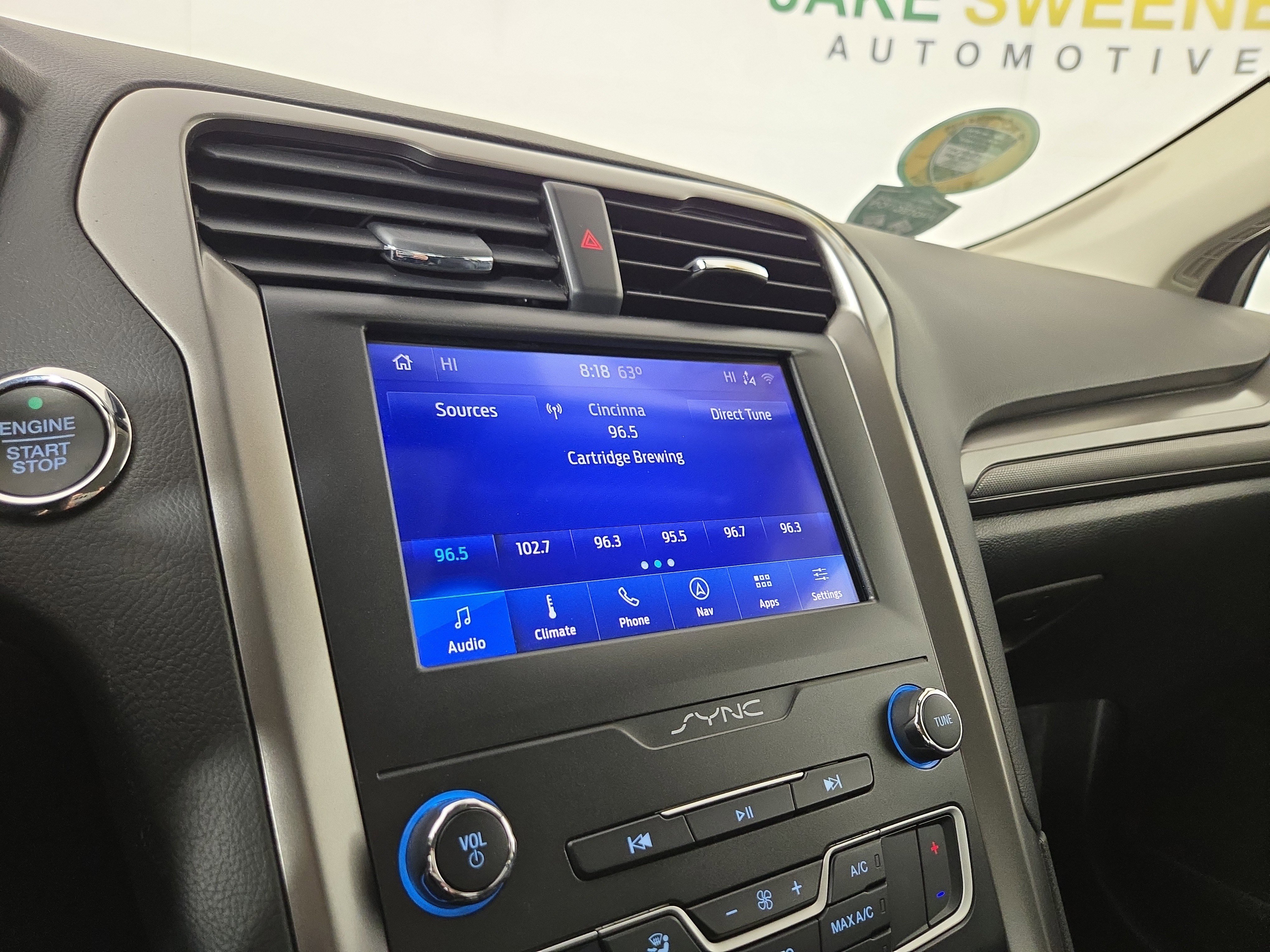 Used 2020 Ford Fusion SE image 18