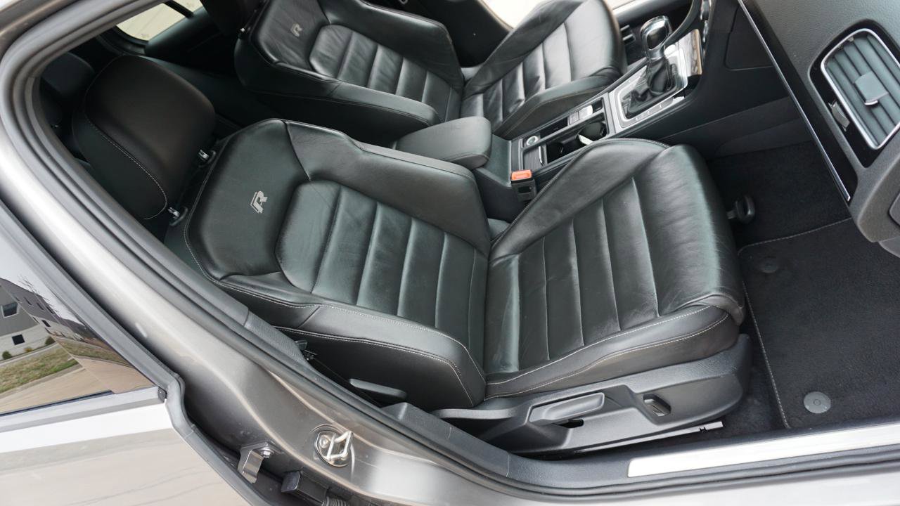 Used 2015 Volkswagen Golf R 4dr HB AWD/4WD image 15