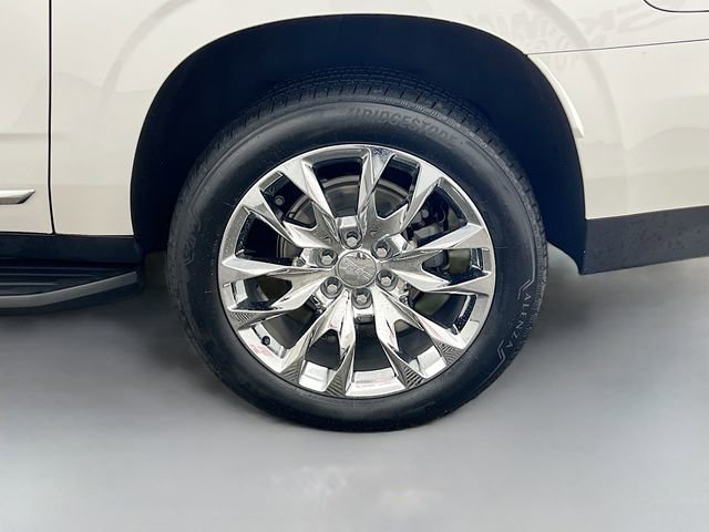 Used 2022 GMC Yukon XL SLT w/ SLT Luxury Package image 39