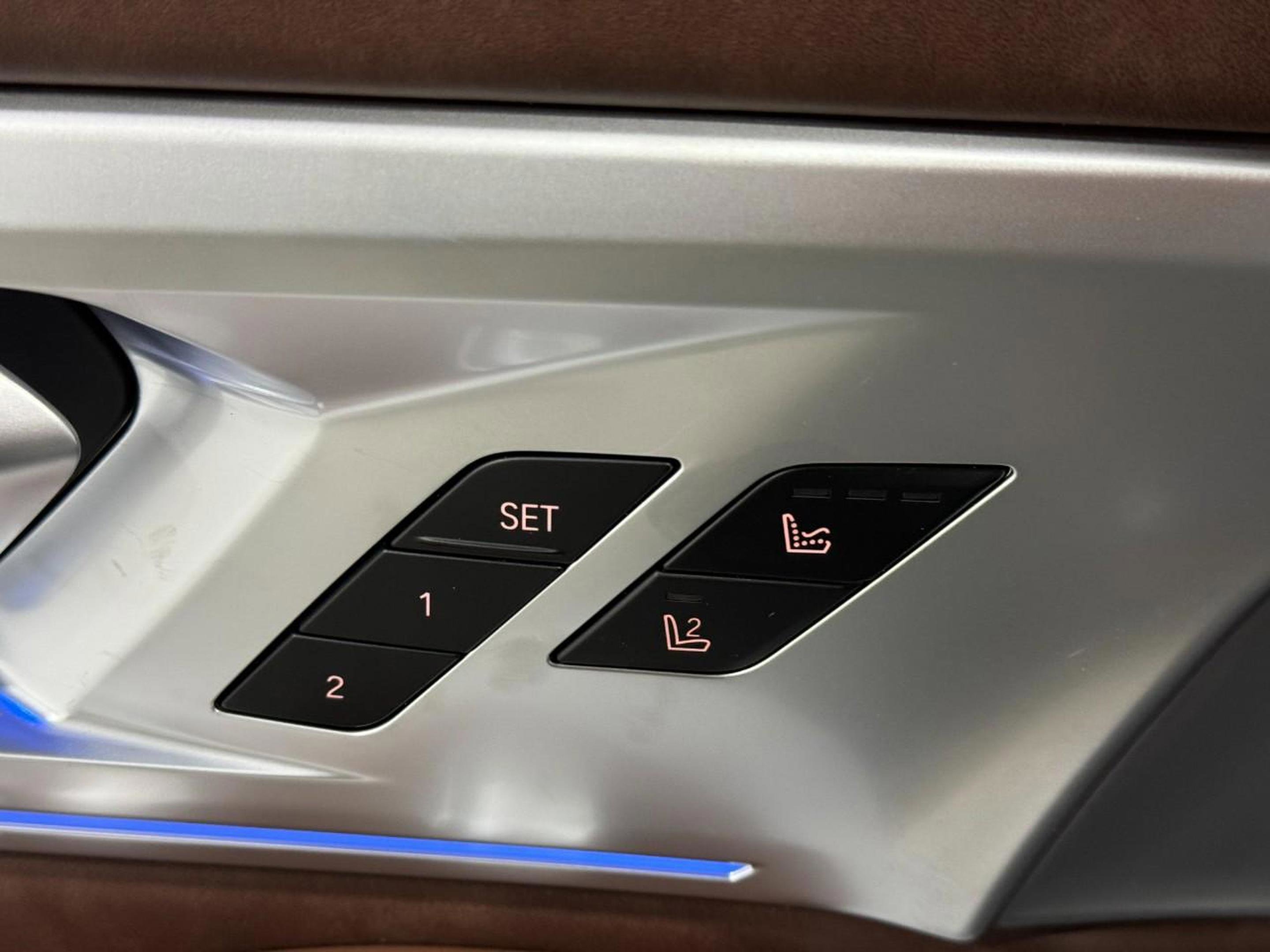 New 2026 BMW XM Label Red image 20