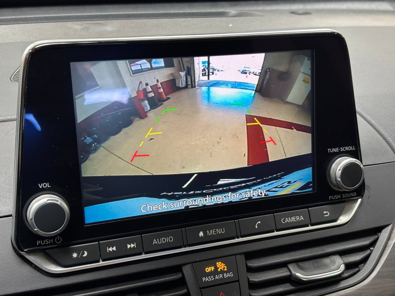 Used 2025 Nissan Altima 2.5 SV FWD image 23