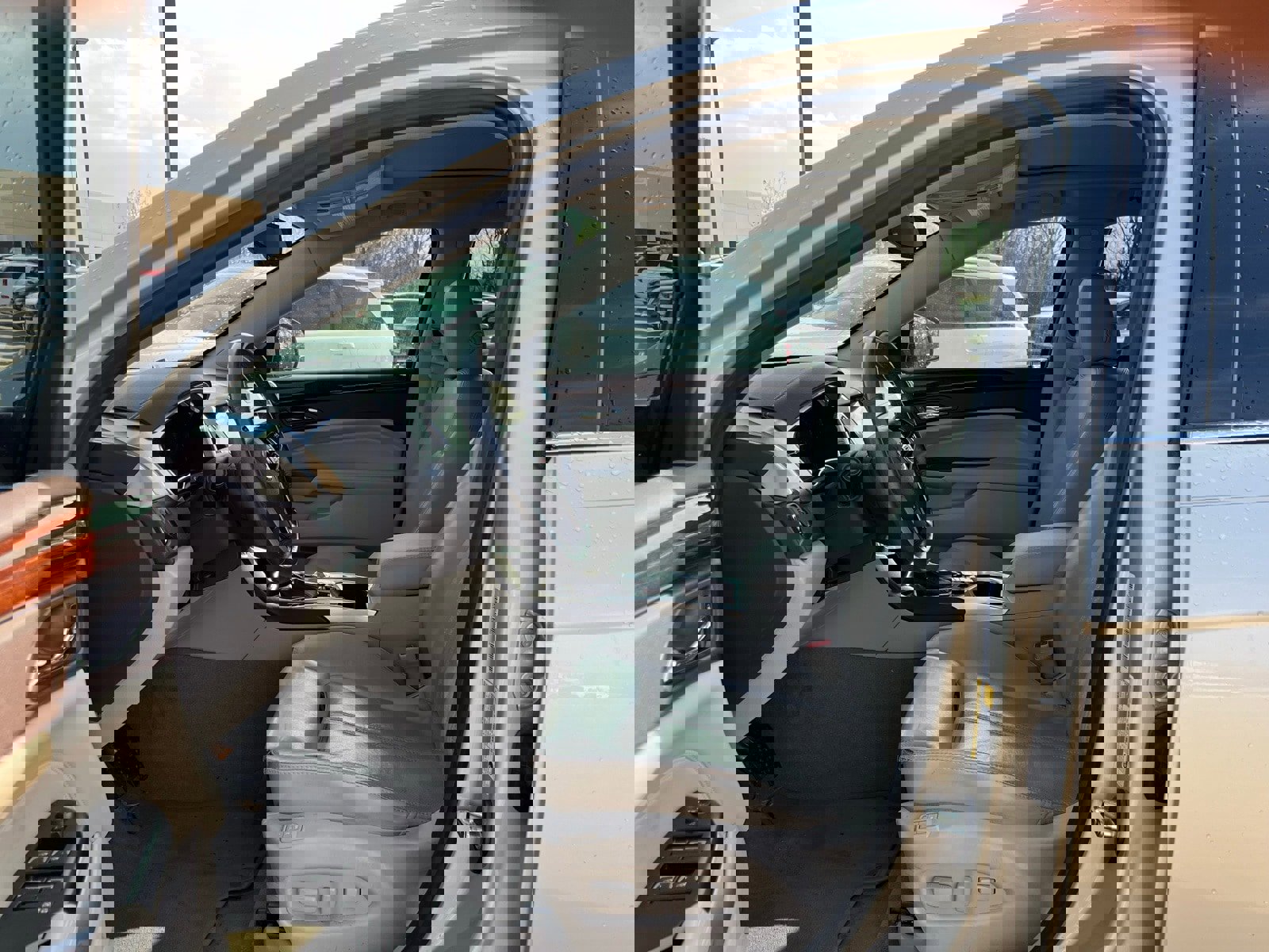 Used 2015 Cadillac SRX Luxury w/ Driver Awareness Package image 24