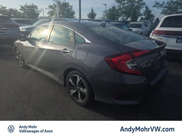 Used 2018 Honda Civic Touring image 4