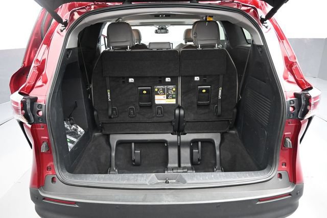 Used 2025 Toyota Sienna XLE FWD image 20
