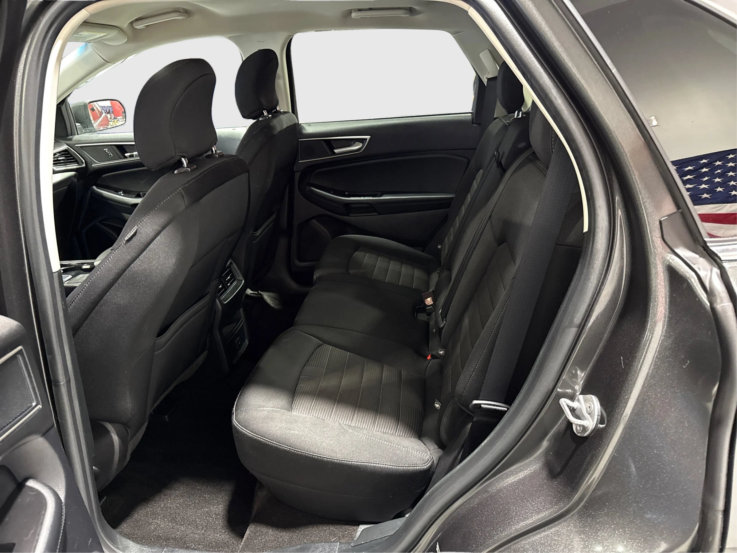 Used 2019 Ford Edge SEL w/ Cargo Accessory Package AWD/4WD image 10