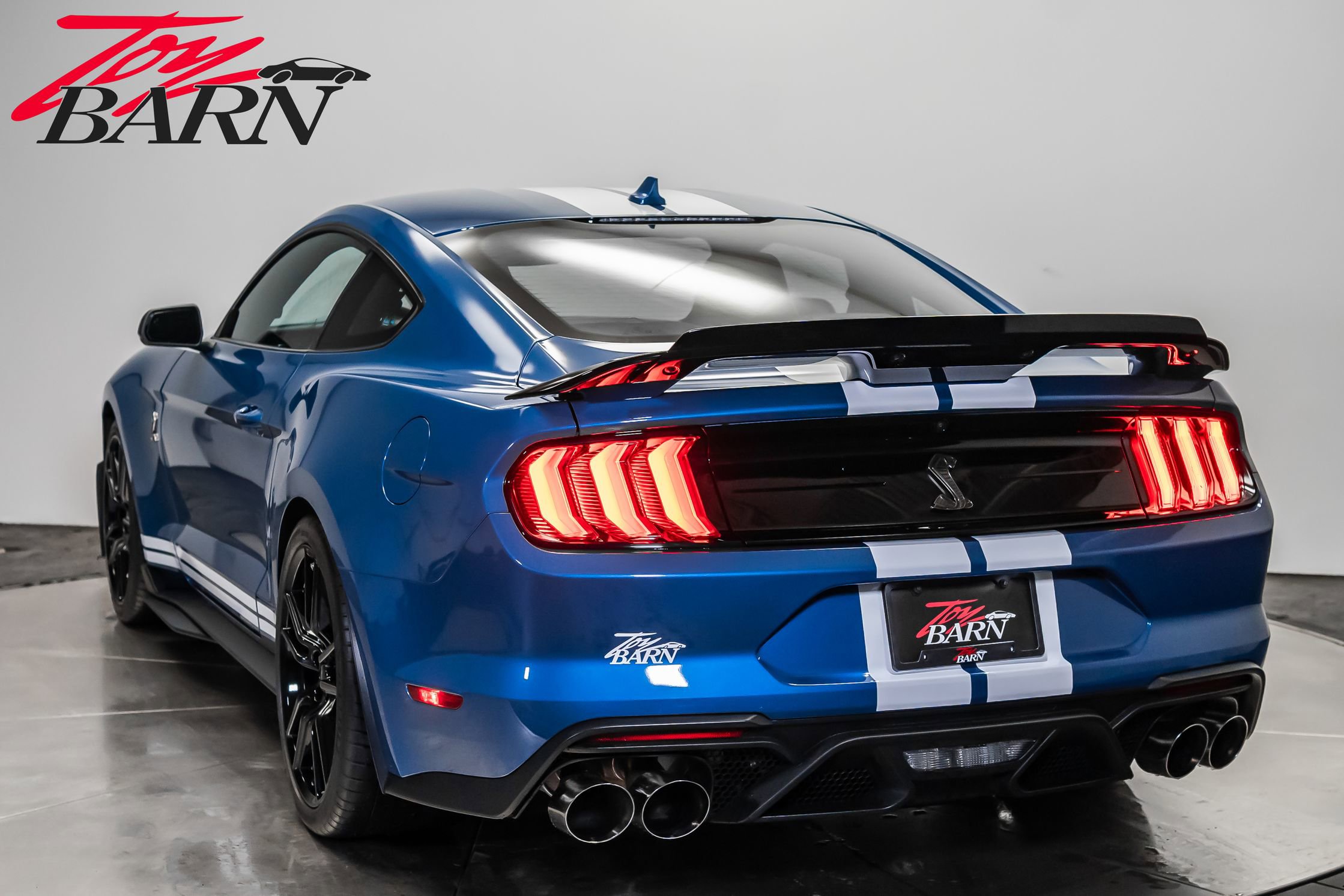 Used 2021 Ford Mustang Shelby GT500 w/ Technology Package image 13